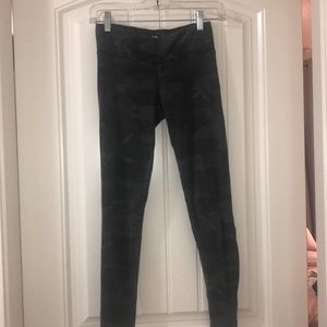 Grey camo Leggings